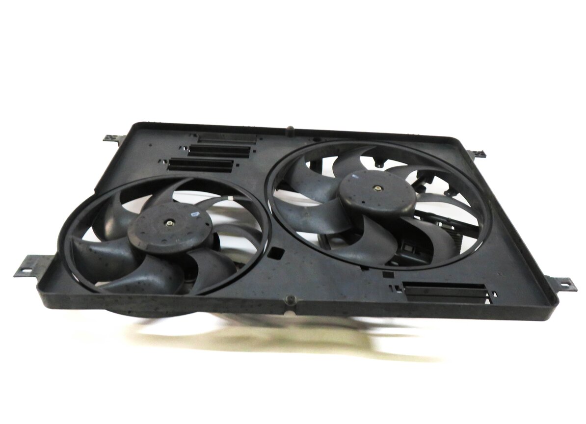 Thumbnail 2: 12-17 LR2 DISCOVERY SPORT RANGE ROVER EVOQUE (L538 L550) RADIATOR COOLING FAN