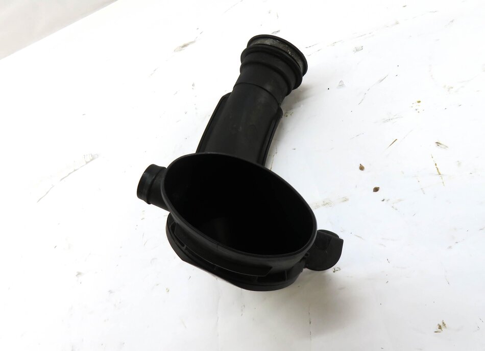 Thumbnail 4: 2015 RANGE ROVER EVOQUE (L538) 2.0L TURBO ENGINE AIR INTAKE OUTLET DUCT PIPE