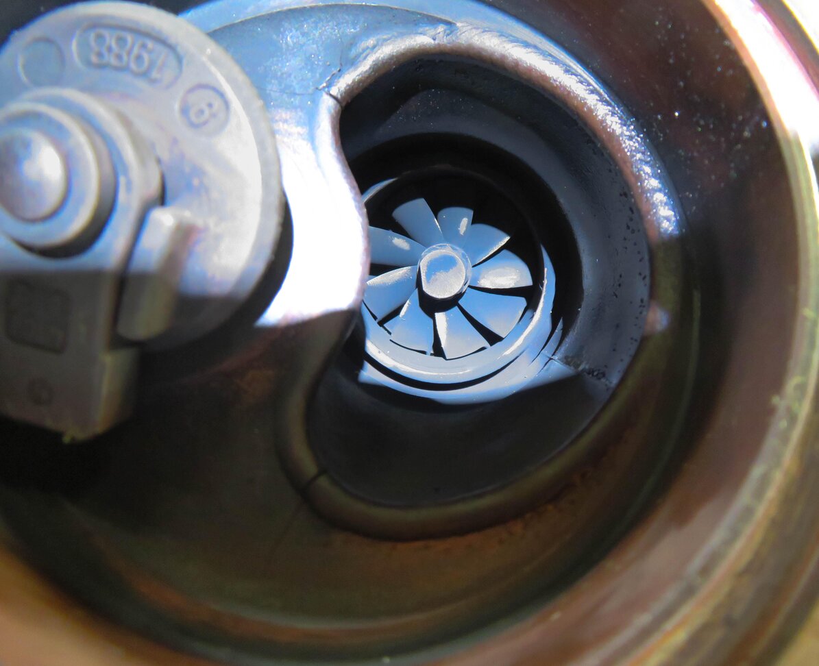 Thumbnail 5: 14-17 RANGE ROVER EVOQUE DISCOVERY SPORT (L538 L550) 2.0L ENGINE TURBOCHARGER