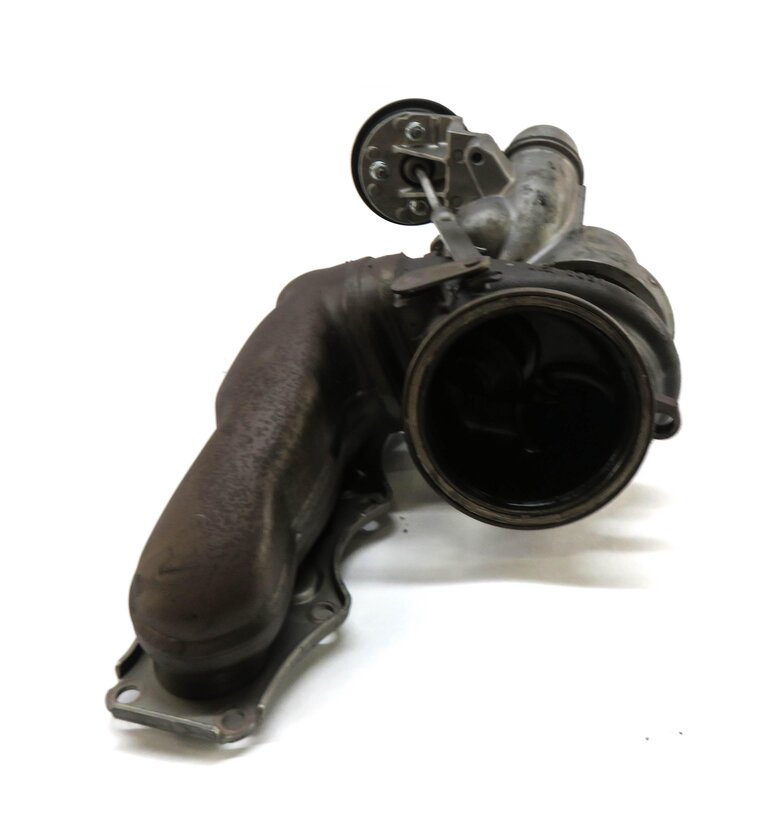 Thumbnail 4: 12-14 BMW 328i 528i X1 X3 Z4 - 2.0L N20 TURBO ENGINE TURBOCHARGER w/ MANIFOLD