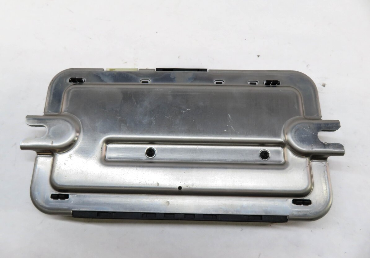 Thumbnail 3: 10-17 BMW 5 6 7 M5 X3 X4 (F06 F10 F12 F25 F26) FRM III BODY LIGHT CONTROL MODULE