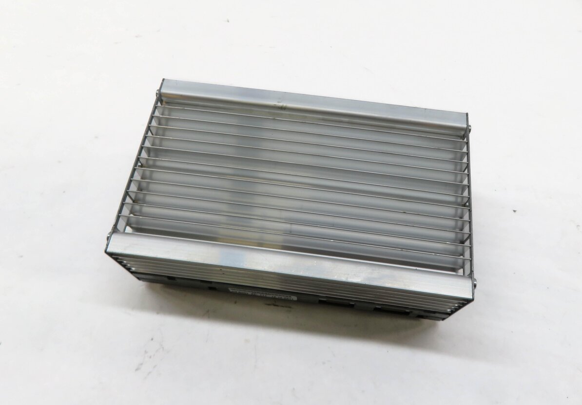 Thumbnail 1: 11-13 BMW 528i 535i 550i (F10) RADIO STEREO AUDIO AMP AMPLIFIER (HARMAN BECKER)