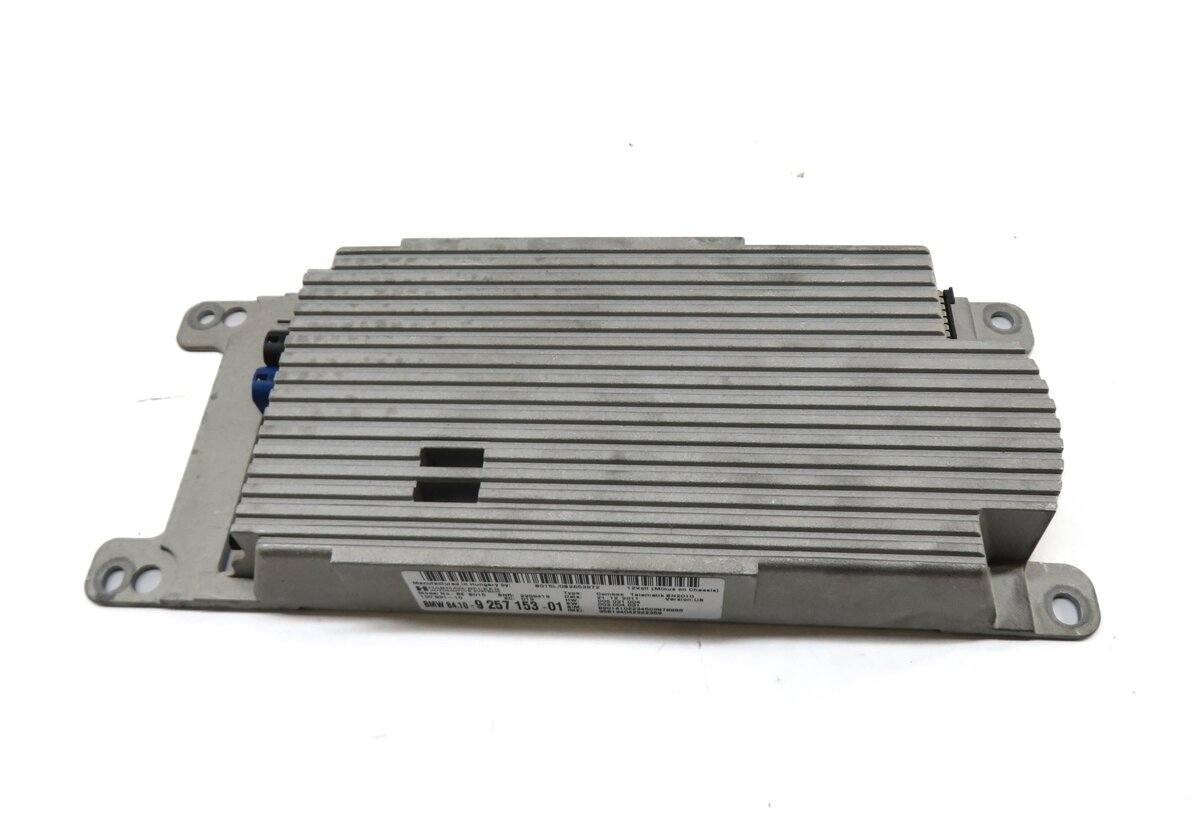 Thumbnail 2: 2012 BMW 528i (F10) BLUETOOTH TELEMATICS COMMUNICATION COMBOX CONTROL MODULE