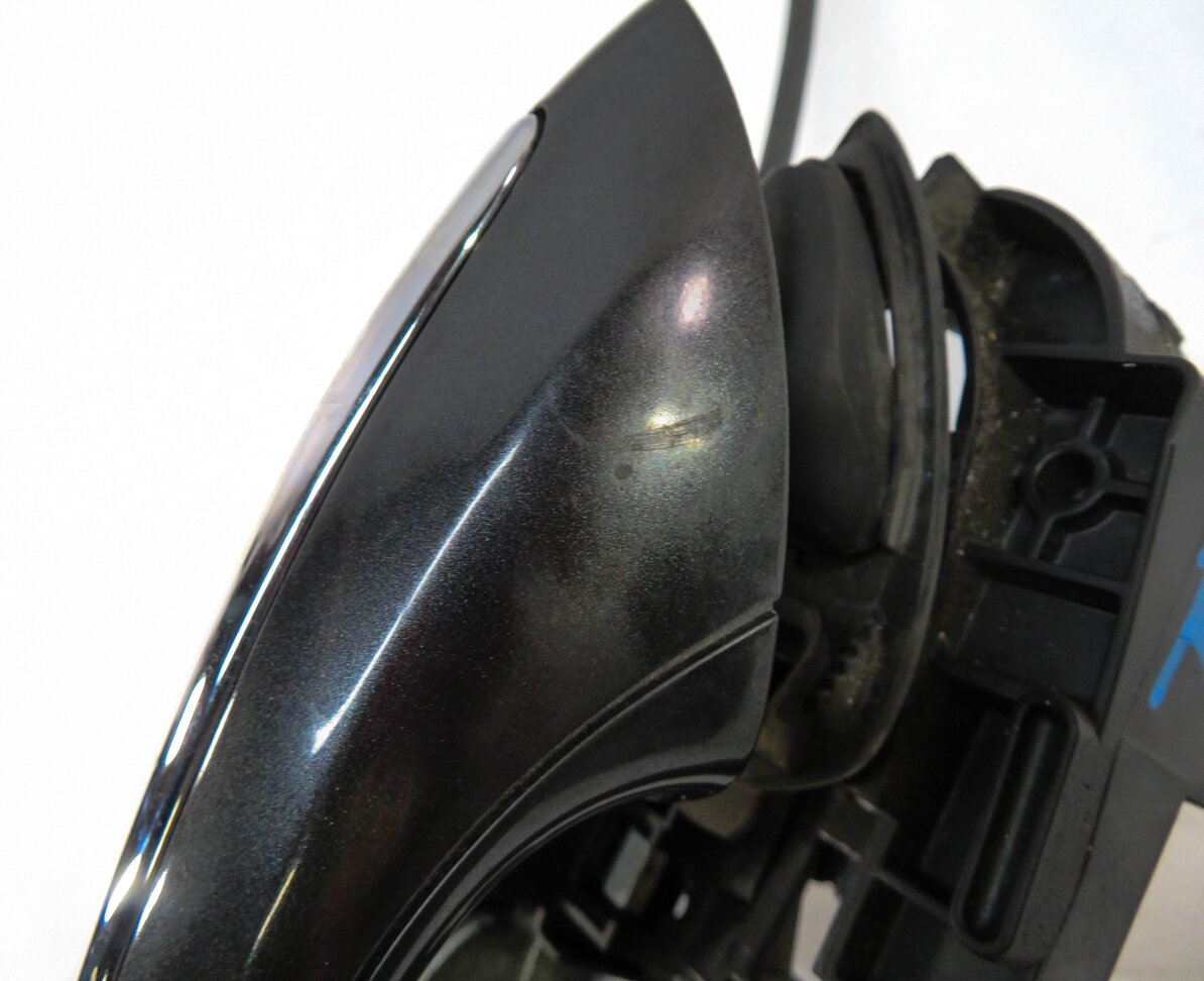 Thumbnail 5: 2011-2016 BMW 528i 535i 550i M5 (F10) RIGHT FRONT DOOR HANDLE w/ LIGHT (GRAY)