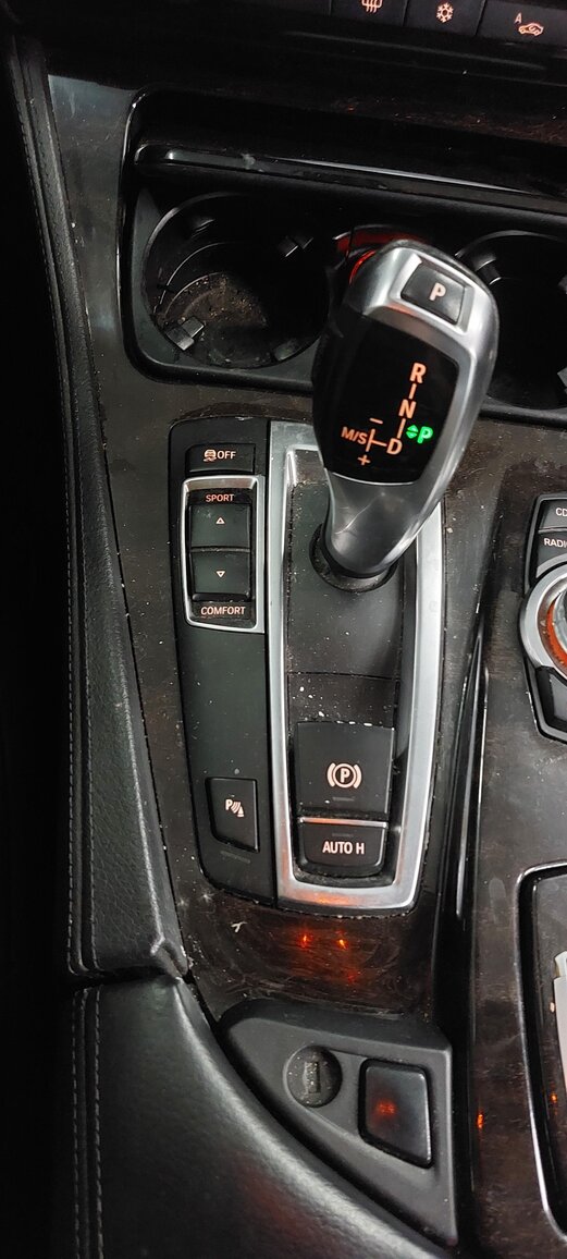 Thumbnail 2: 2012 BMW 528i (F10) TRACTION CONTROL SPORT COMFORT PDC SWITCH BUTTON PANEL TRIM