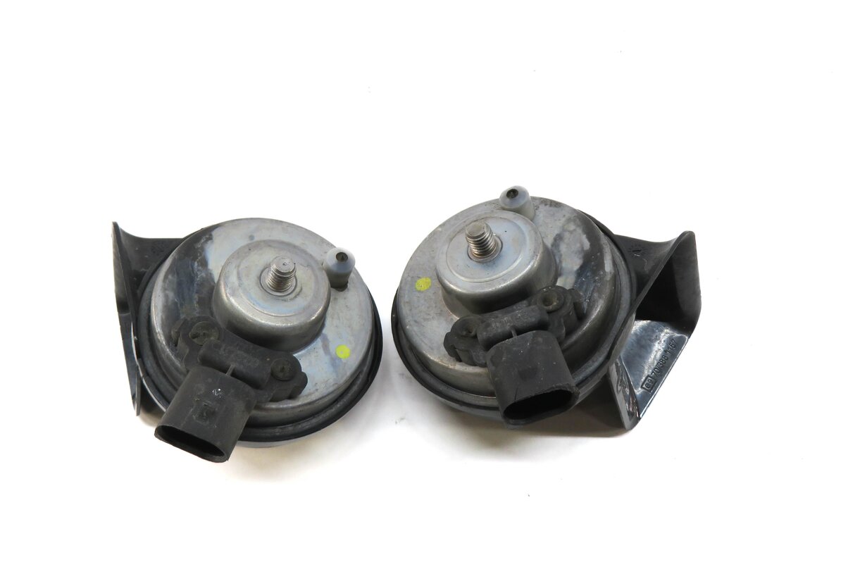 Thumbnail 3: 2011-2016 BMW 528i 535i 535iGT 550i 550iGT M5 (F10 F07) HIGH & LOW TONE HORN SET