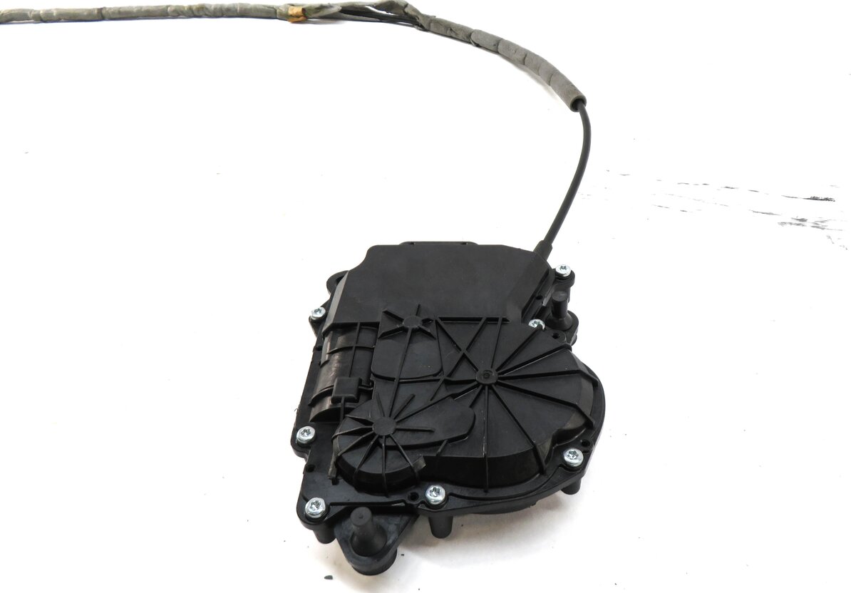 Thumbnail 3: 2012 BMW 528i (F10) REAR TRUNK LOCK LATCH ACTUATOR SOFT CLOSE MOTOR