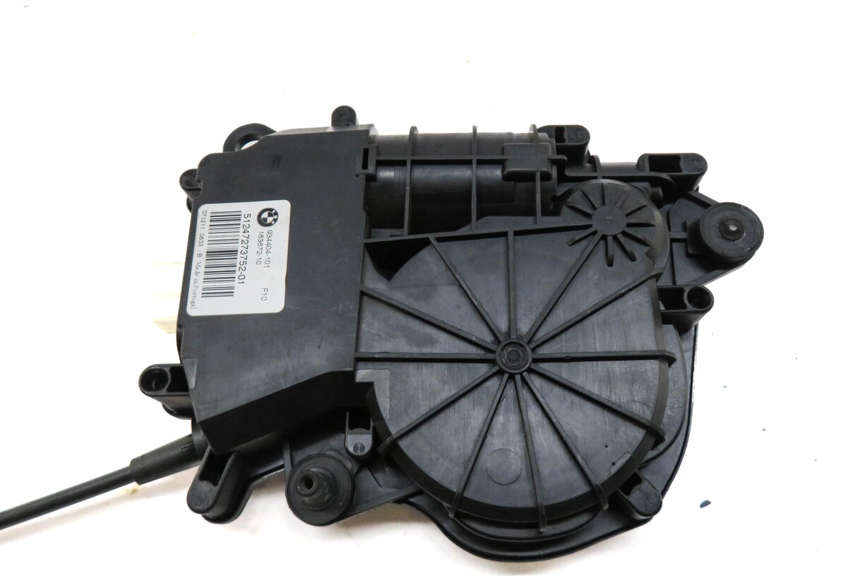 Thumbnail 4: 2012 BMW 528i (F10) REAR TRUNK LOCK LATCH ACTUATOR SOFT CLOSE MOTOR