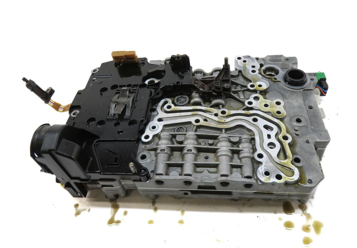 Thumbnail 2: 2012 BMW 328i 528i (F10 F30) 8HP-45 A/T AUTOMATIC TRANSMISSION VALVE BODY