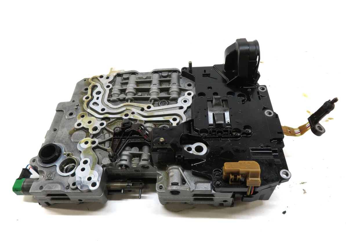 Thumbnail 3: 2012 BMW 328i 528i (F10 F30) 8HP-45 A/T AUTOMATIC TRANSMISSION VALVE BODY