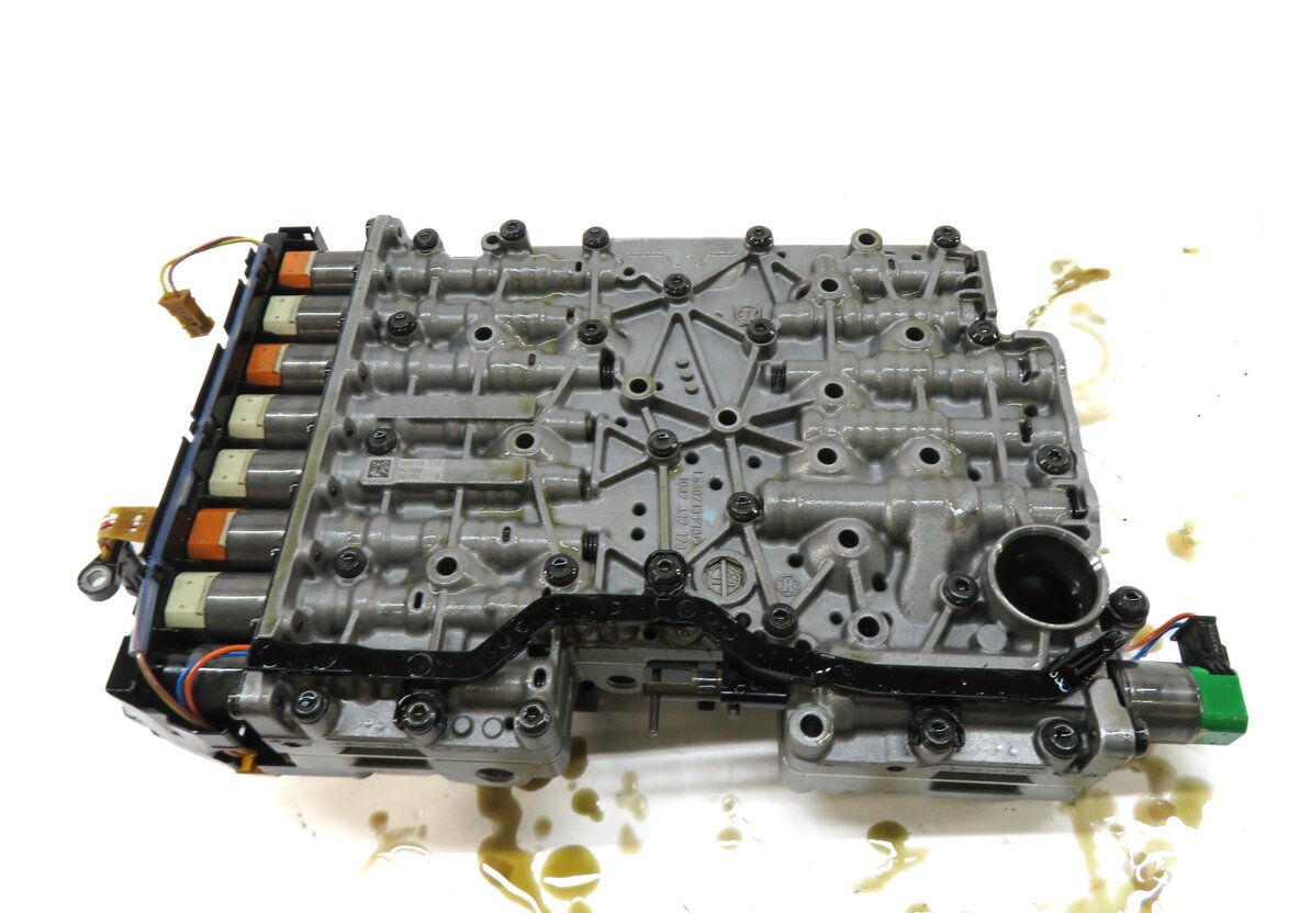 Thumbnail 5: 2012 BMW 328i 528i (F10 F30) 8HP-45 A/T AUTOMATIC TRANSMISSION VALVE BODY