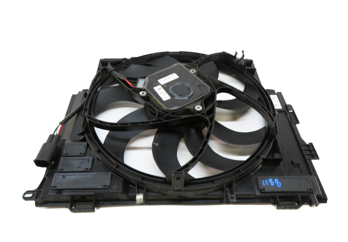 Thumbnail 4: 2012-2016 BMW 528i (F10) RADIATOR 600 WATT ELECTRIC COOLING FAN w/ SHROUD