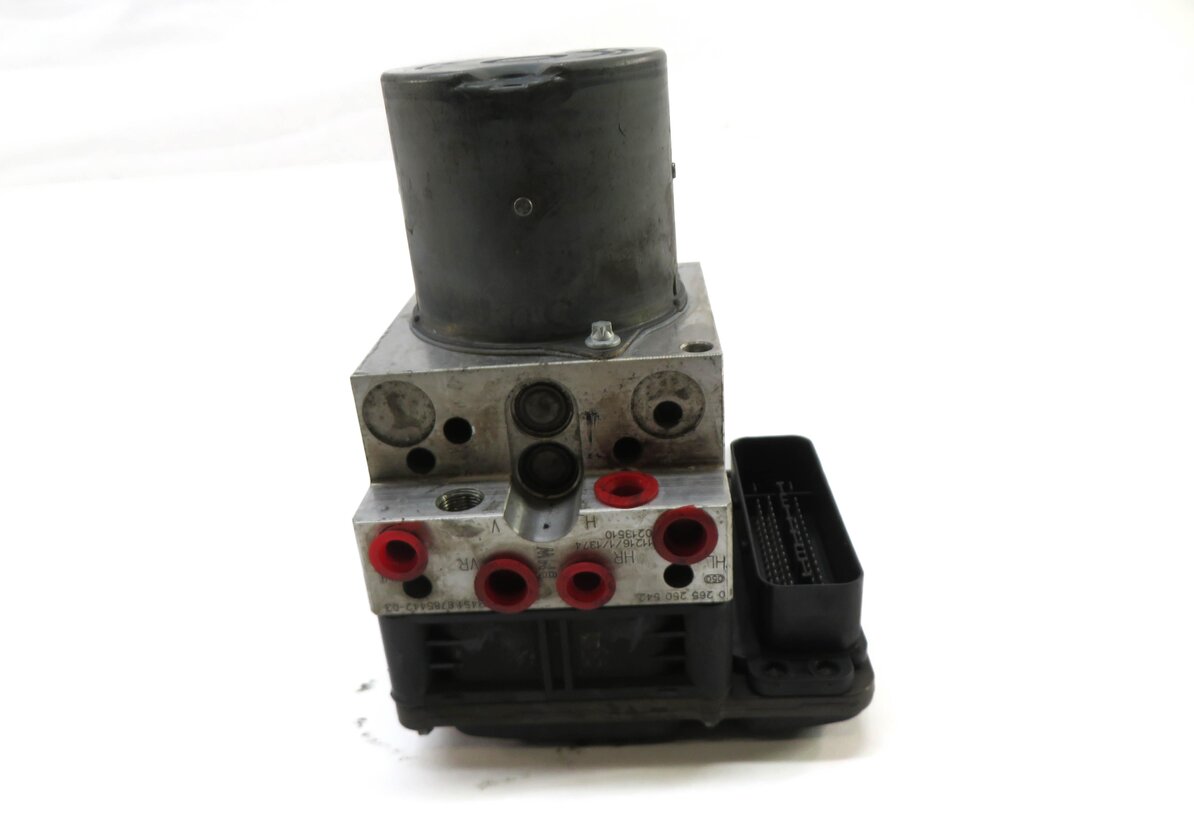 Thumbnail 2: 11-12 BMW 528i 535i 550i 640i 650i (F06 F10) RWD - DSC ABS BRAKE PUMP w/ MODULE