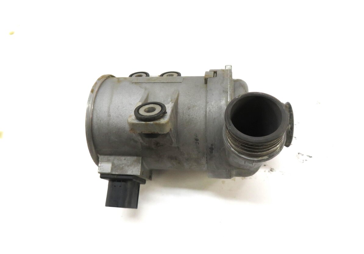 Thumbnail 3: 12-18 BMW 328i 428i 528i X3 X5 Z4 (F30 F31 F32 F10 E84 F15 F25) 2.0L WATER PUMP