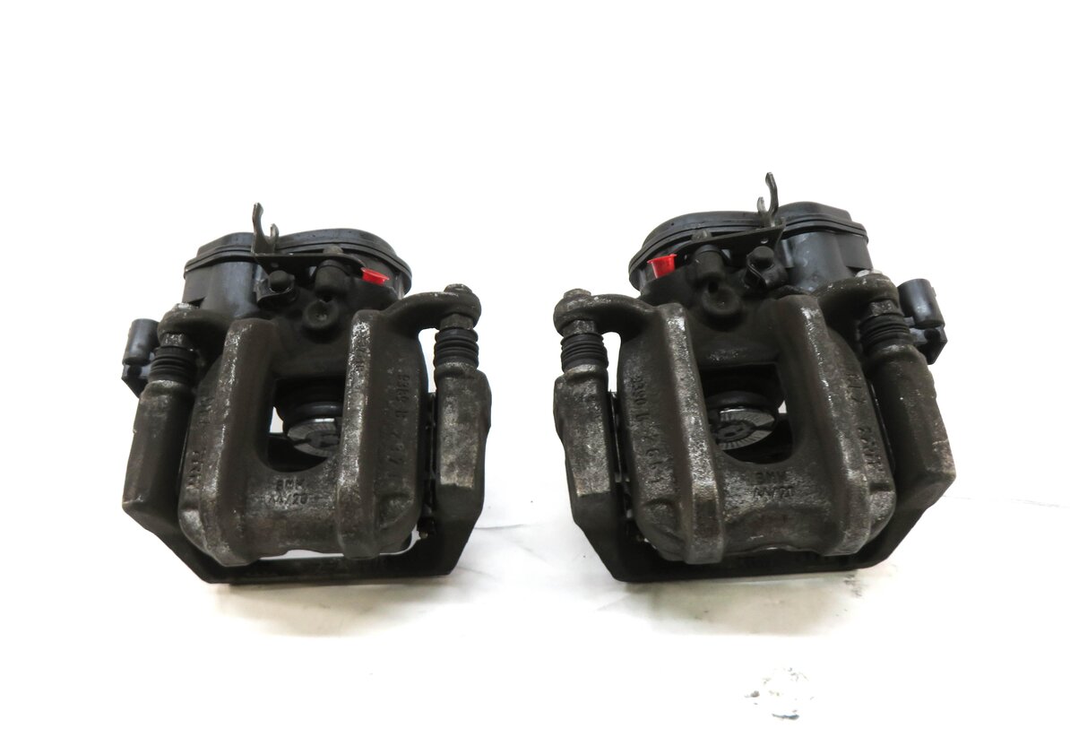 Thumbnail 2: 2011-2016 BMW 528i 535i (F10) REAR LEFT & RIGHT ABS DISC BRAKE CALIPER SET-2