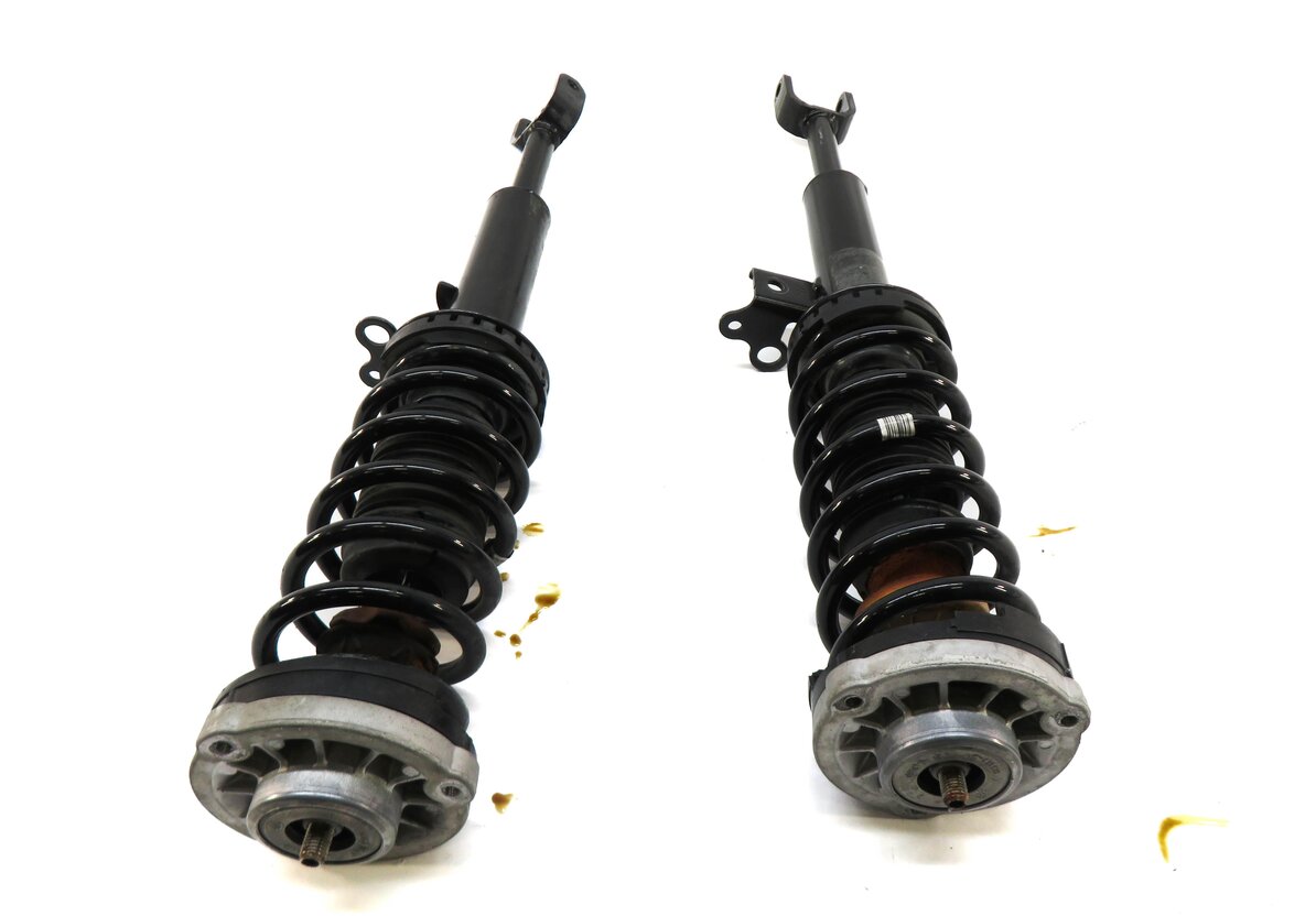 Thumbnail 5: 2011-2013 BMW 528i (F10) RWD - FRONT STANDARD SUSPENSION SHOCK STRUT SET