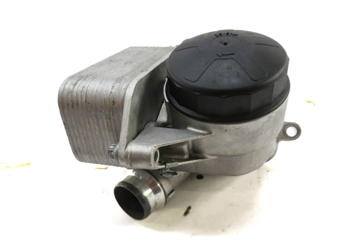 Thumbnail 2: 2012 BMW 528i (F10) 2.0L N20 TURBO ENGINE OIL FILTER HOUSING w/ OIL COOLER