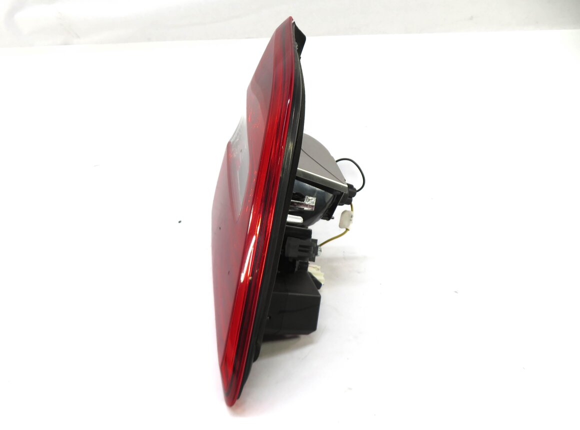 Thumbnail 4: 2012-2015 MERCEDES ML CLASS (W166) LEFT DRIVER REAR INNER TAILLIGHT LIGHT LAMP