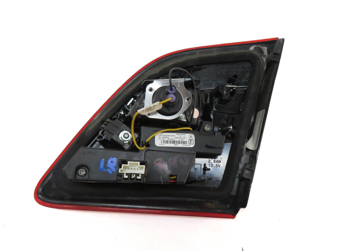 Thumbnail 5: 2012-2015 MERCEDES ML CLASS (W166) LEFT DRIVER REAR INNER TAILLIGHT LIGHT LAMP