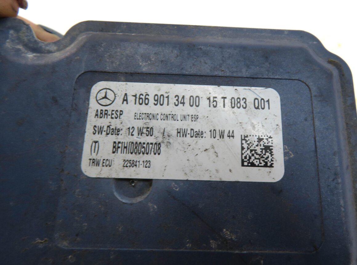 Thumbnail 4: MERCEDES 2015 ML250 ML350 ML400 16-17 CLA250 (C117 W166) ABS BRAKE PUMP MODULE
