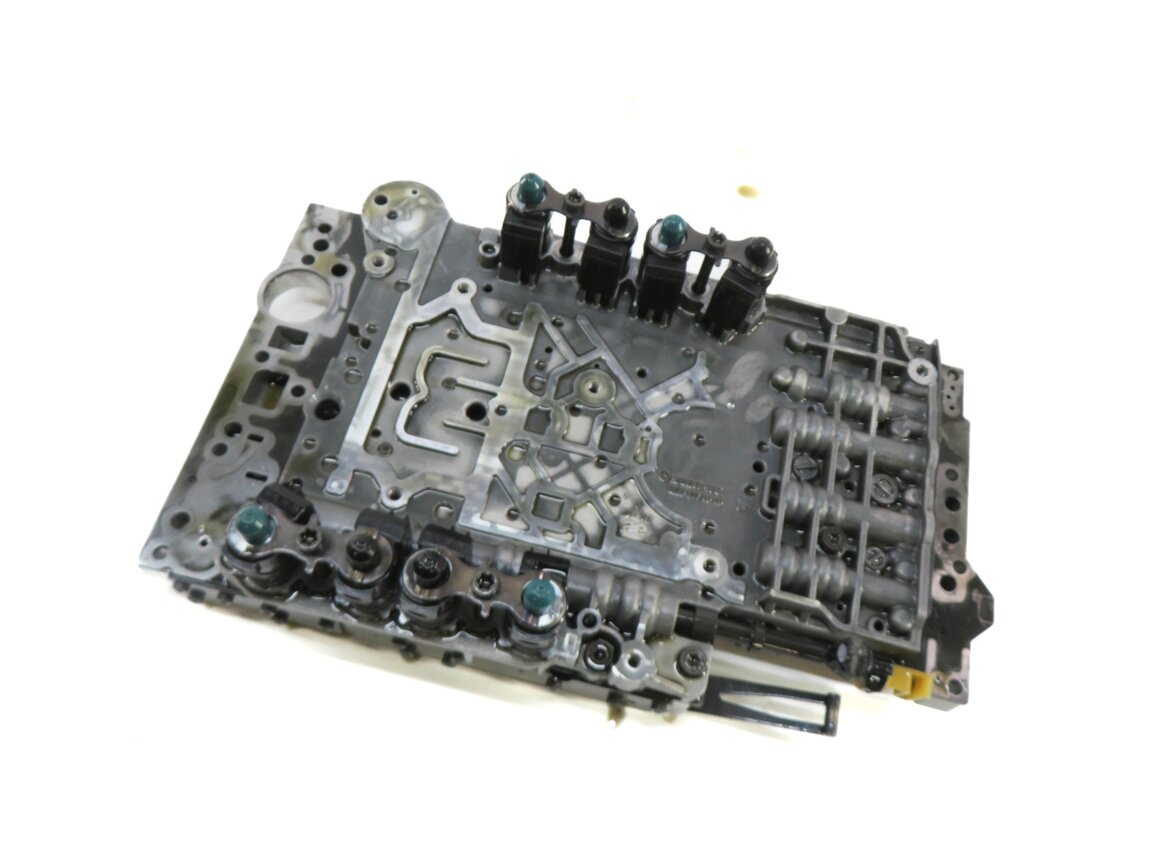 15-18 MERCEDES E350 GLE350 ML350 SLK350 (W166 R172 W212) TRANSMISSION VALVE BODY