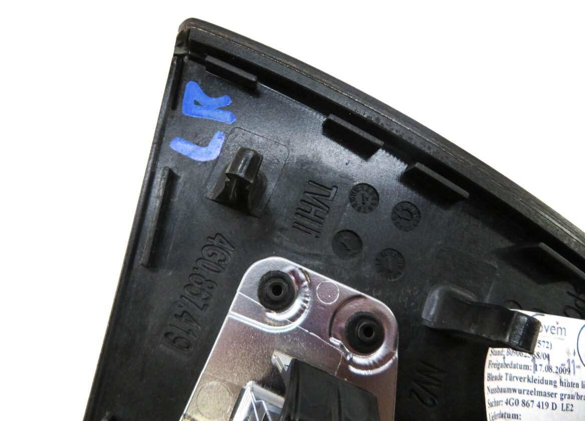 Thumbnail 18: 2012 AUDI A6 (C7) DASH DOOR CONSOLE WOOD GRAIN INTERIOR TRIM SET (WALNUT WOOD)