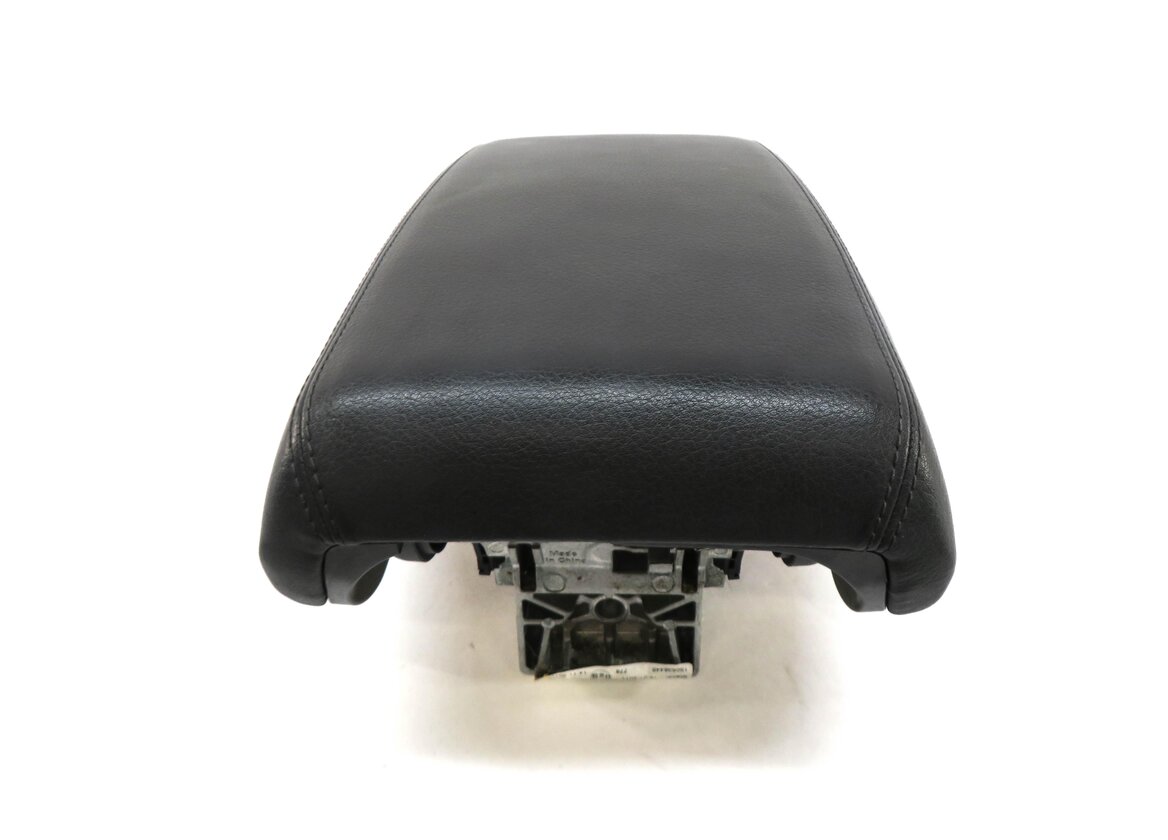 Thumbnail 3: 2011-2017 AUDI A6 A7 S6 S7 (C7 4G8) FRONT CENTER CONSOLE ARMREST LID (BLACK FZ)