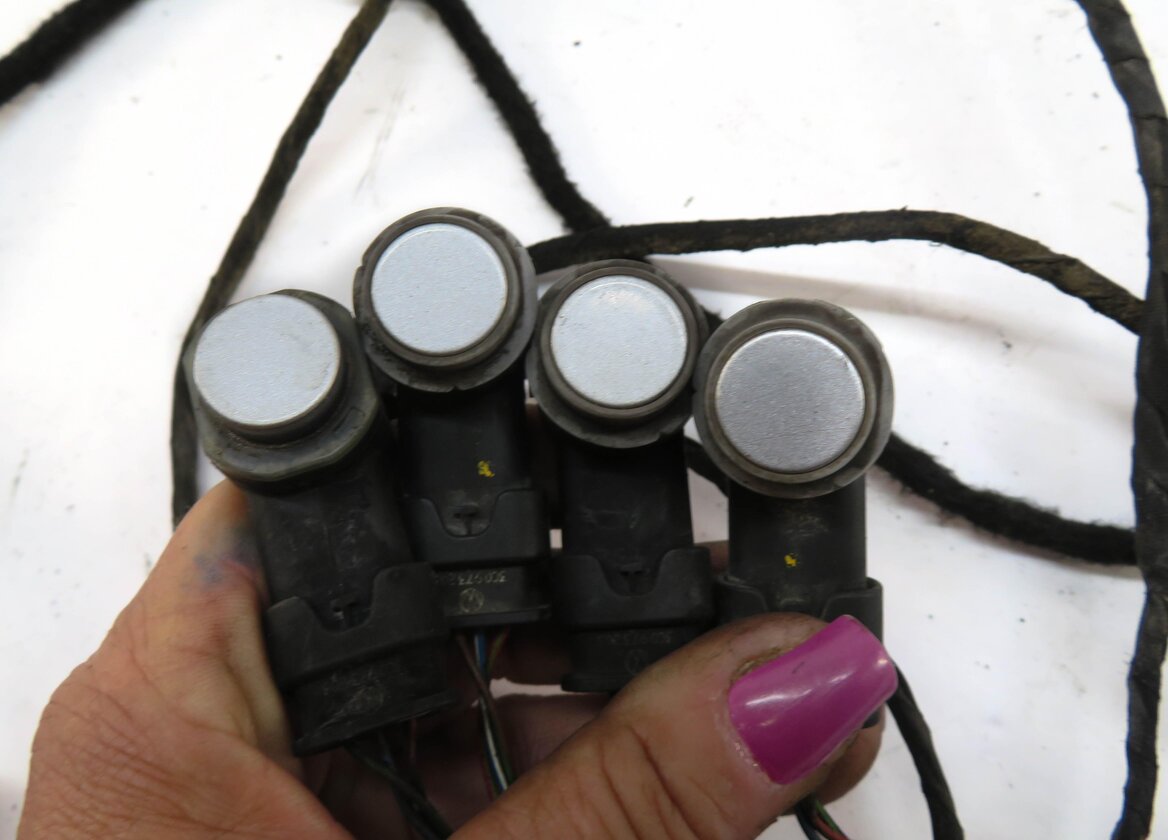 Thumbnail 4: 2012 AUDI A6 (C7) REAR PDC PARK DISTANCE SENSOR SET w/ HARNESS (ICE SILVER)