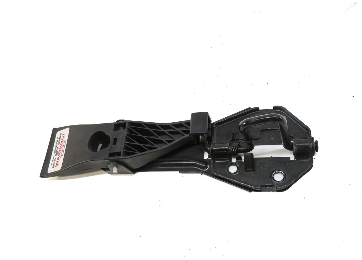 Thumbnail 2: 2012 AUDI A6 (C7) FRONT HOOD SAFETY LATCH RELEASE LEVER