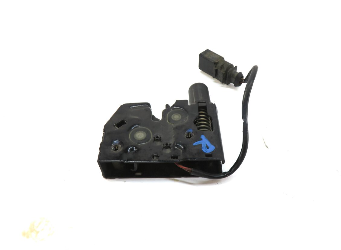 Thumbnail 3: 2013 AUDI A6 (C7) RIGHT FRONT PASSENGER LOWER HOOD LOCK LATCH STRIKER SPRING