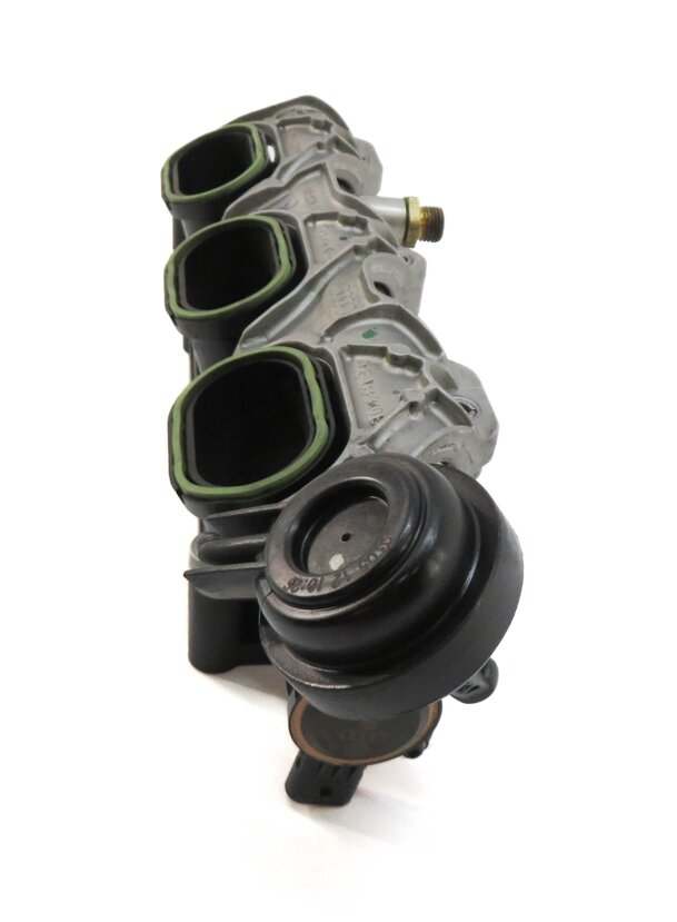 Thumbnail 5: 12-17 AUDI A6 A7 Q5 S5 SQ5 - 3.0L SUPERCHARGED - RIGHT INTAKE MANIFOLD DIFFUSER