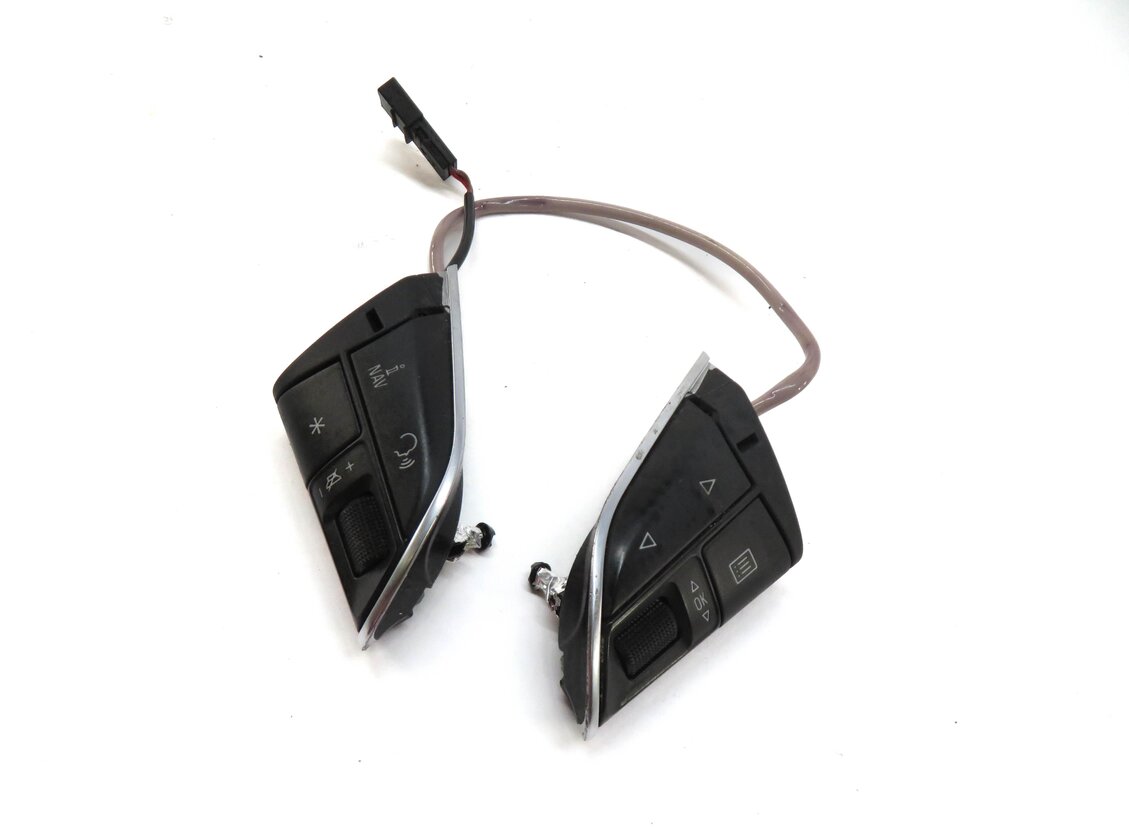 Thumbnail 1: 2013 AUDI A6 (C7) LEFT & RIGHT STEERING WHEEL SWITCH BUTTON SET-2