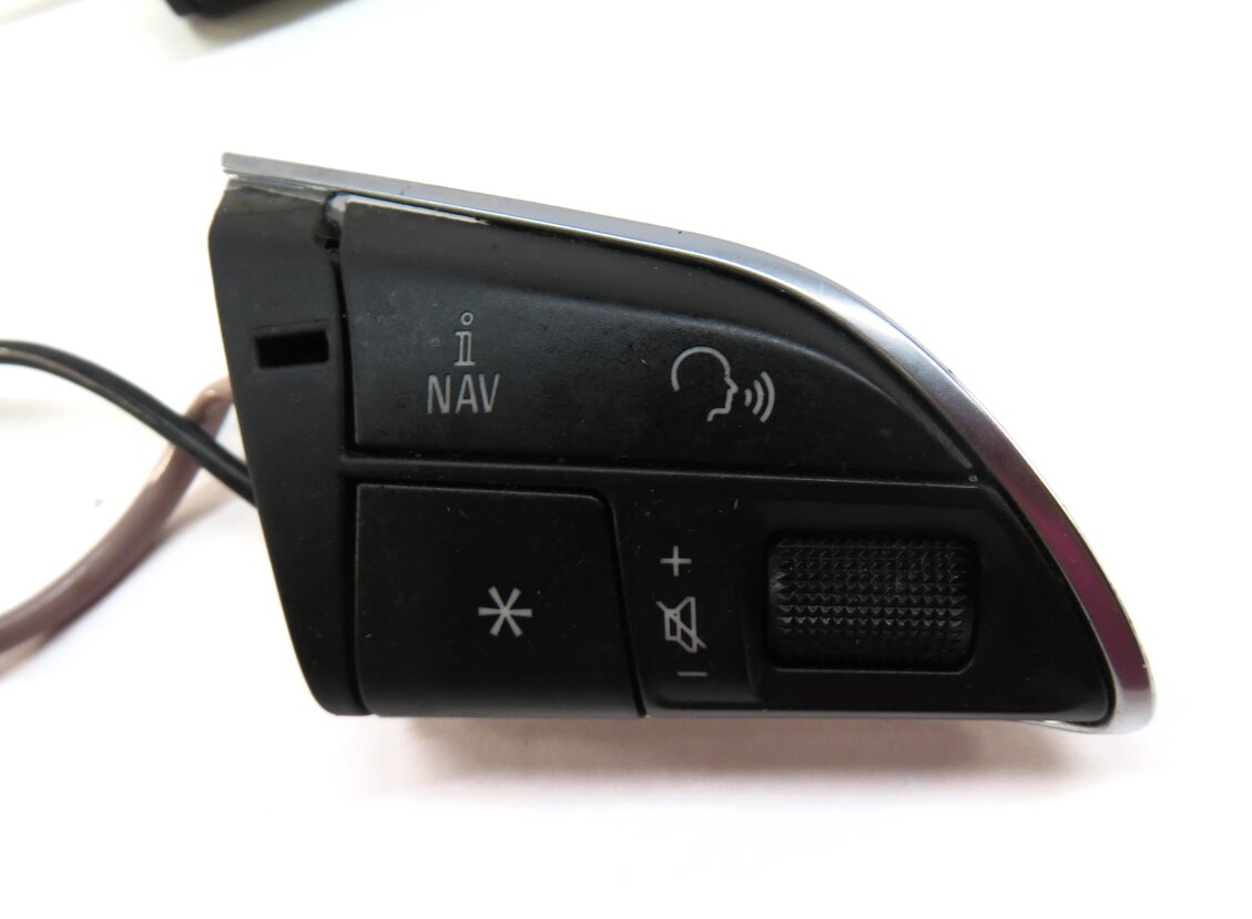 Thumbnail 6: 2013 AUDI A6 (C7) LEFT & RIGHT STEERING WHEEL SWITCH BUTTON SET-2