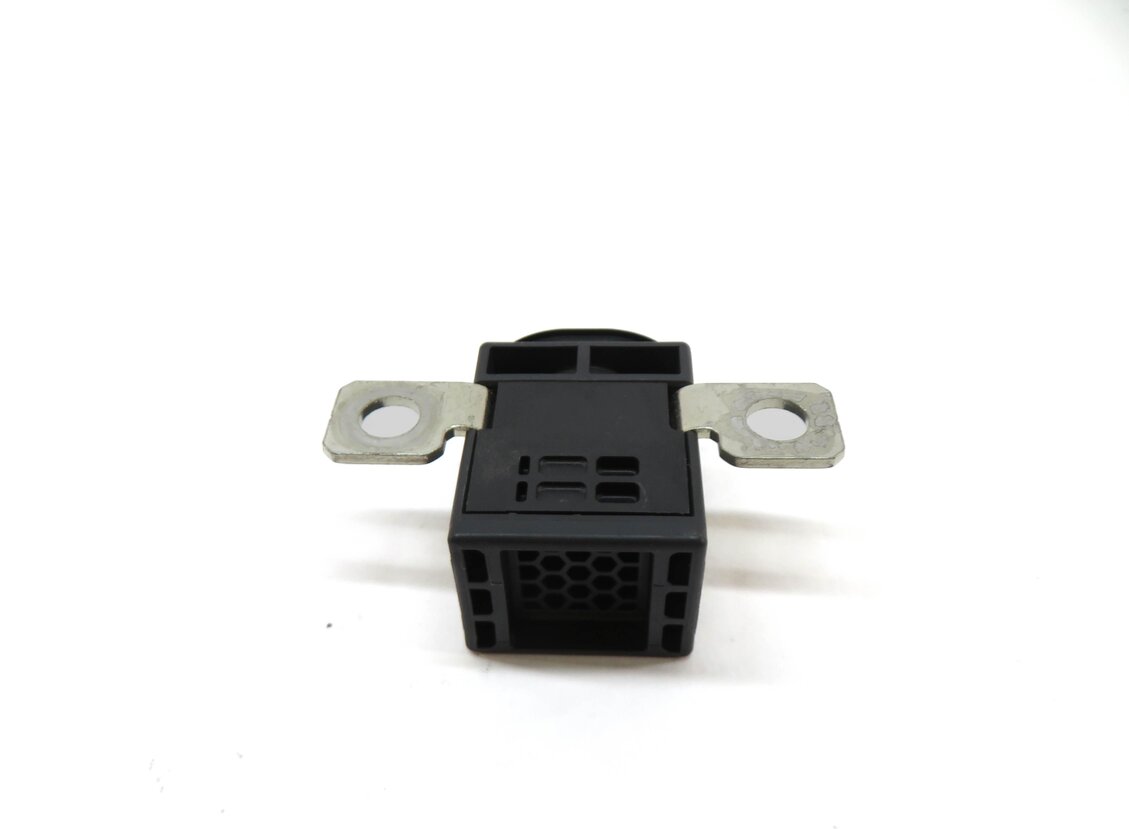 Thumbnail 3: 2013 AUDI A6 (C7) BATTERY OVERLOAD PROTECTION SWITCH MODULE CIRCUIT