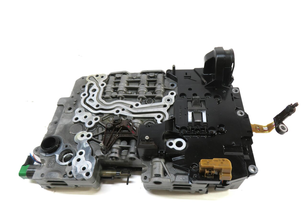 Thumbnail 2: 2011-2014 BMW X3 (F25) A/T 35iX 8HP-45 8 SPEED AUTOMATIC TRANSMISSION VALVE BODY