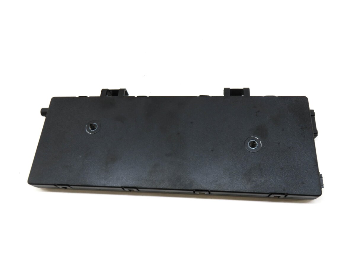 Thumbnail 3: 2011 BMW X3 (F25) RADIO STEREO ANTENNA DIVERSITY AMP AMPLIFIER MODULE