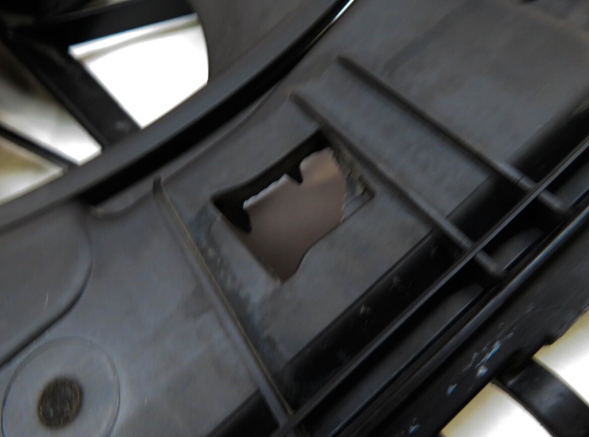 Thumbnail 10: 11-18 BMW X3 X4 (F25 F26) 3.0L N55 TURBO ENGINE 600 WATT RADIATOR COOLING FAN