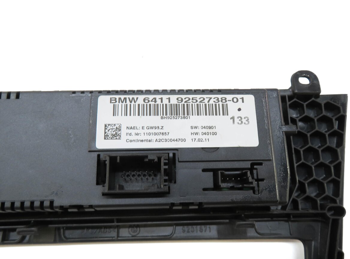 Thumbnail 6: 2011-2014 BMW X3 (F25) FRONT HEATER A/C TEMPERATURE CLIMATE CONTROL PANEL