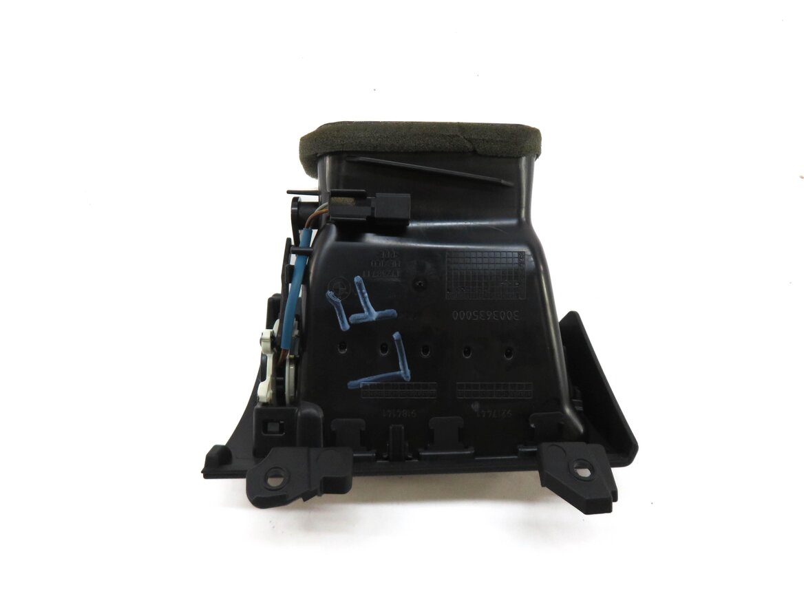 Thumbnail 4: 2011 BMW X3 (F25) LEFT FRONT DRIVER DASH HEATER A/C AIR VENT