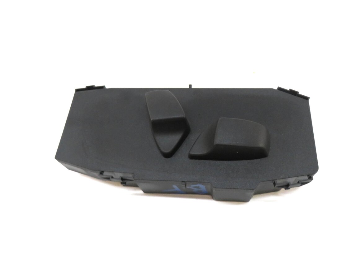 Thumbnail 3: 2011 BMW X3 (F25) RIGHT FRONT PASSENGER SEAT ADJUSTMENT ADJUST SWITCH BUTTON
