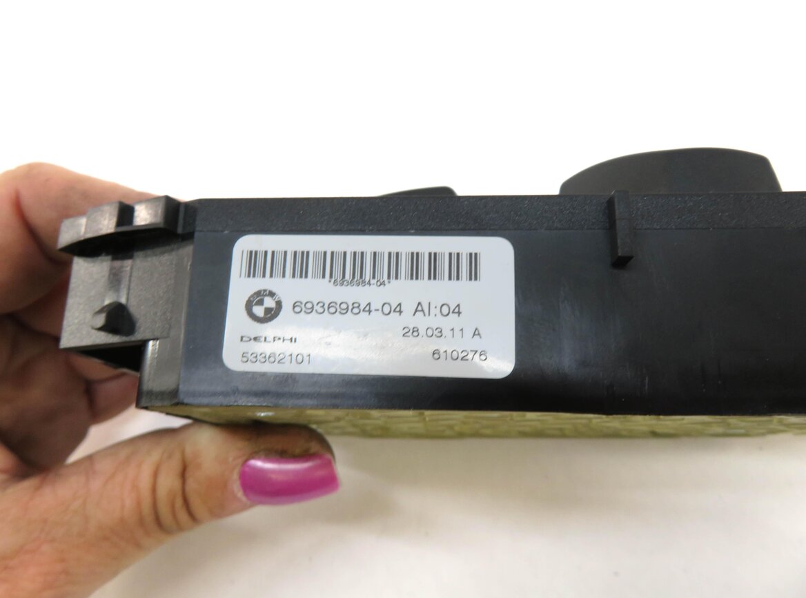 Thumbnail 5: 2011 BMW X3 (F25) RIGHT FRONT PASSENGER SEAT ADJUSTMENT ADJUST SWITCH BUTTON