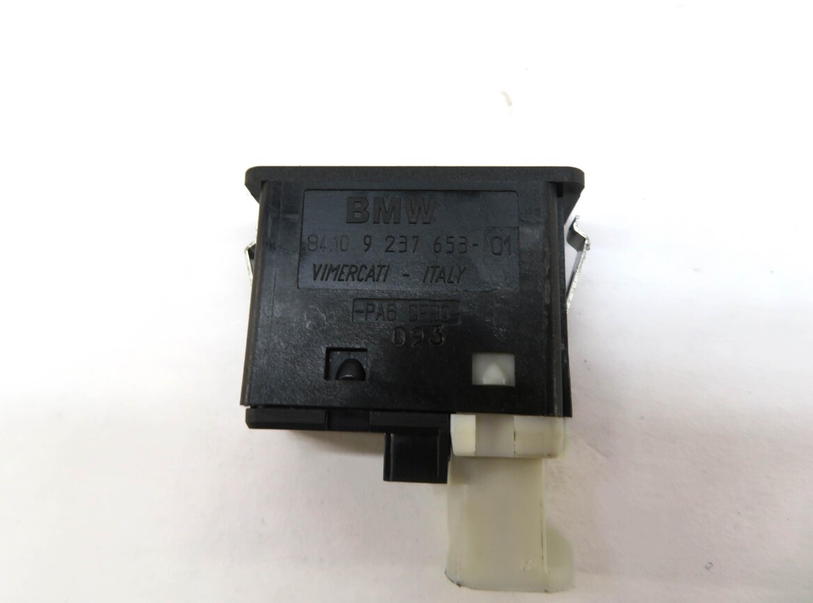 Thumbnail 4: 2011 BMW X3 (F25) RADIO STEREO USB AUDIO IN INPUT JACK