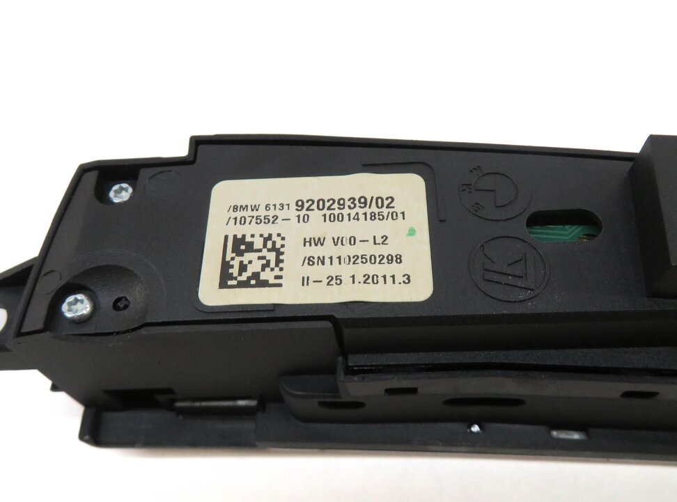 Thumbnail 5: 2011 BMW X3 (F25) PDC SUSPENSION SPORT MODE TRACTION CONTROL SWITCH BUTTON