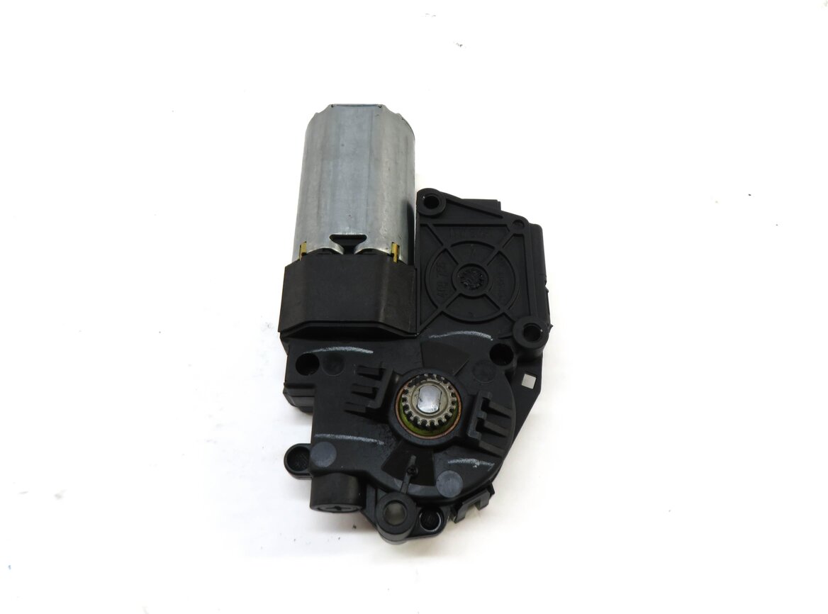 Thumbnail 3: 2011 BMW X3 (F25) PANORAMIC SUNROOF MOTOR SUN ROOF WINDOW MOTOR