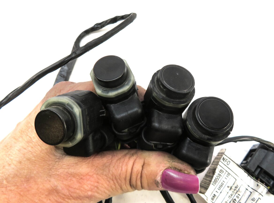 Thumbnail 4: 2011 BMW X3 (F25) REAR PDC PARK DISTANCE SENSOR SET w/ HARNESS (BLACK)