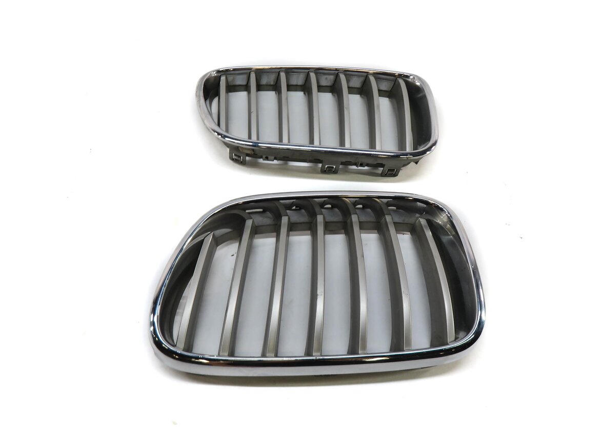 Thumbnail 3: 2011-2017 BMW X3 (F25) FRONT LEFT & RIGHT HOOD KIDNEY GRILLE SET (TITANIUM FINS)
