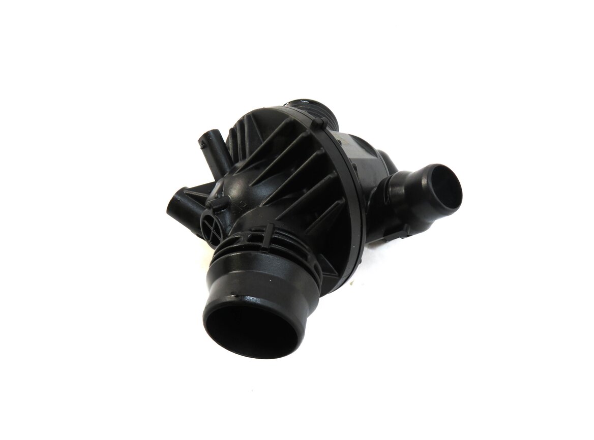 Thumbnail 1: 2011 BMW X3 (F25) 3.0L N55 TURBO ENGINE THERMOSTAT HOUSING