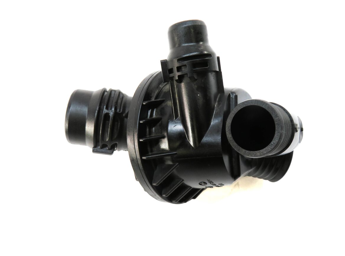 Thumbnail 4: 2011 BMW X3 (F25) 3.0L N55 TURBO ENGINE THERMOSTAT HOUSING
