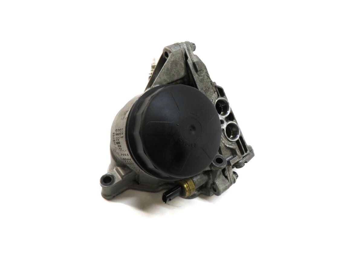 2011 BMW X3 (F25) 3.0L N55 TURBO ENGINE OIL FILTER HOUSING w/ COOLER ADAPTER