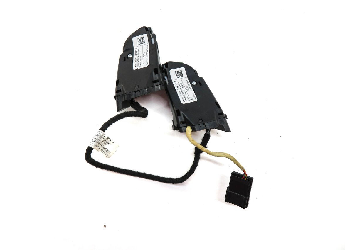 Thumbnail 3: 2009 AUDI Q5 (B8 8R) STEERING WHEEL SWITCH BUTTON SET-2